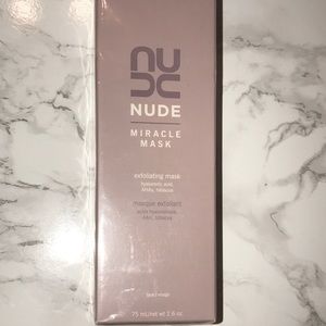 Brand New (Sealed) Nude Miracle Exfoilating Mask